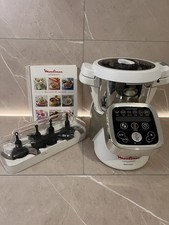 Robot cuiseur multifonction -