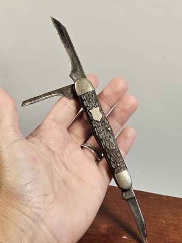 Coltello tascabile militare