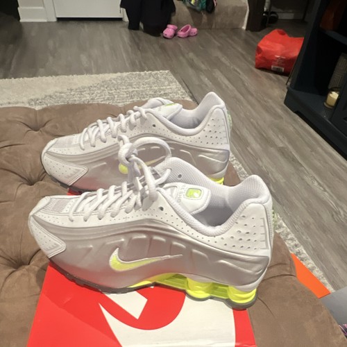 Nike shox sneakers - shox, r4