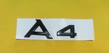 STEMMA TARGHETTA SCRITTA LOGO FREGIO BAULE POSTERIORE AUDI A4 NERO OTTIMO