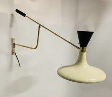 Applique da parete metà