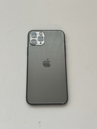 Broken apple iphone - iphone, pro