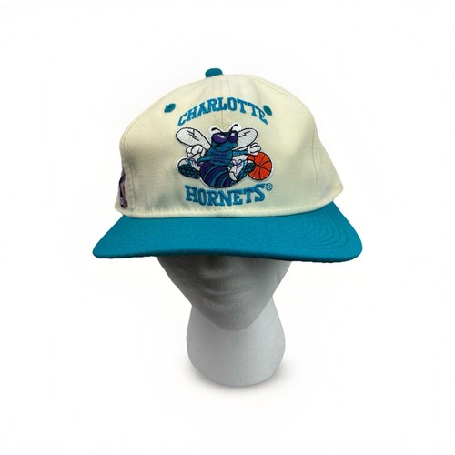 Cappello aderente vintage