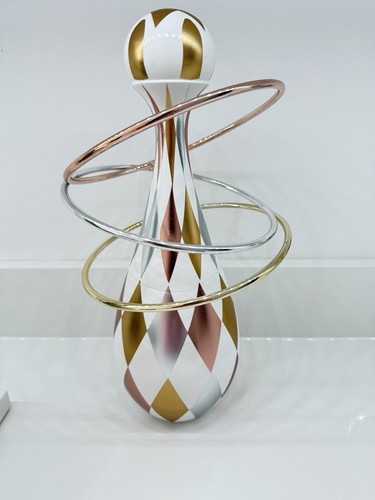 Dior circus dreams display - of,