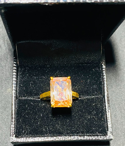 Anello dichiarazione zirconi