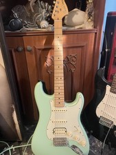 chitarra elettrica fender