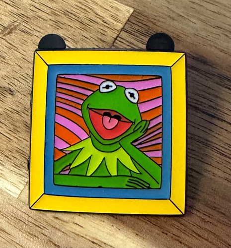 Disney mystery pin - mystery,