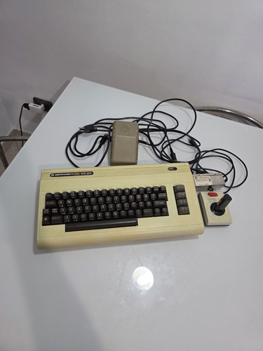 Commodore vic computer - commodore,