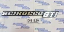 D6S12.90 EMBLEMA FREGIO LOGO STEMMA SCRITTA POST VOLKSWAGEN "SCIROCCO Gti