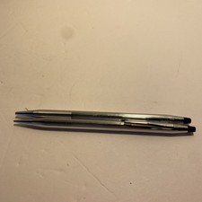 Set penne e matite croce