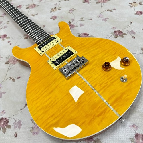 Chitarra elettrica gialla - elettrica,