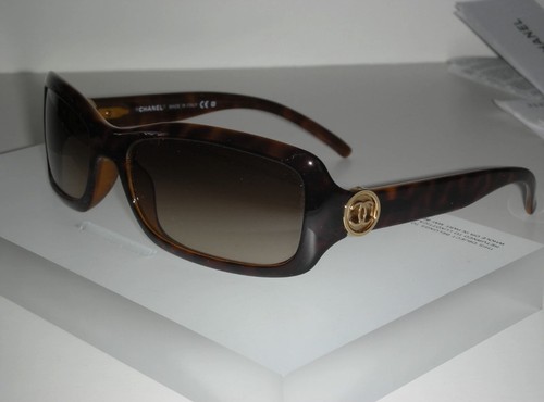 Brand new rare chanel - brand, 6024