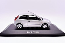 Modellino auto scala 1:43 ford