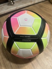 Calcio Nike Ordem 4 2016/2017