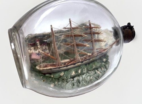 Vintage ship bottle haig - in,