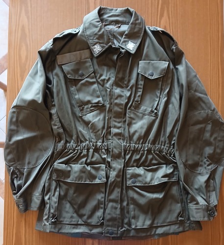 Tuta mimetica militare