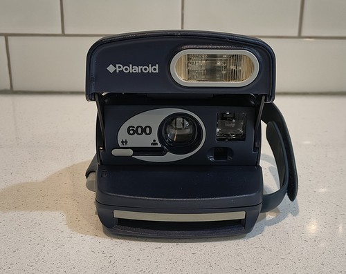 Polaroid 600 one step - polaroid,