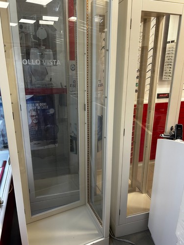 Arredamento negozio ottica