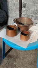 Set Di Conche E Pentole In Rame antiche utilizzate pochissimo