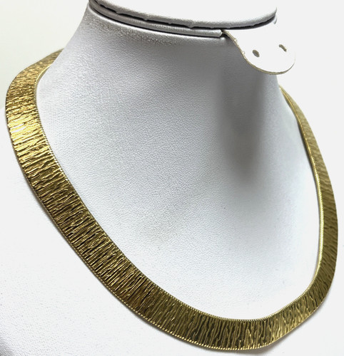Collana girocollo audace