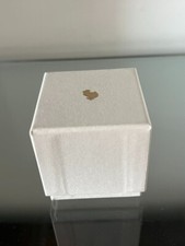 DODO scatola ciondolo pendente bianca  in cartoncino.