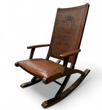 Sedia a dondolo vintage Perù motivo azteco pelle e legno in rilievo