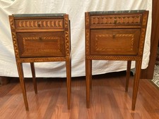 Coppia di comodini intarsiati