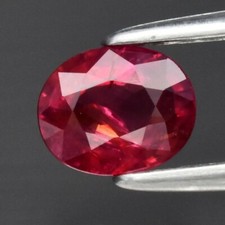 rubino naturale 0.41ct certificato incluso.  non riscaldato red ruby Madagascar 