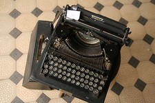 Macchina da scrivere Torpedo