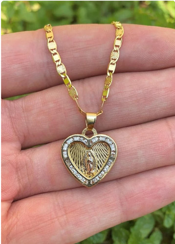 Collana con ciondolo