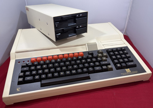 Microcomputer acorn bbc - microcomputer, master