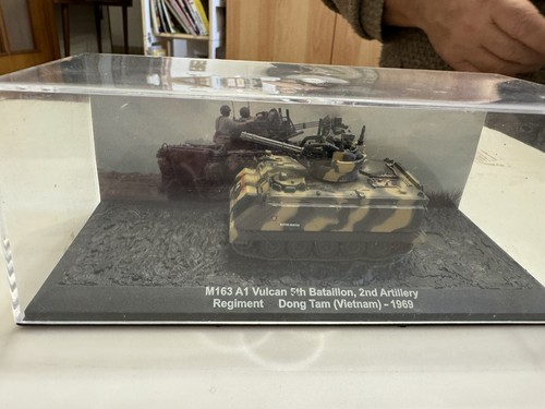 Modellini mezzi militari