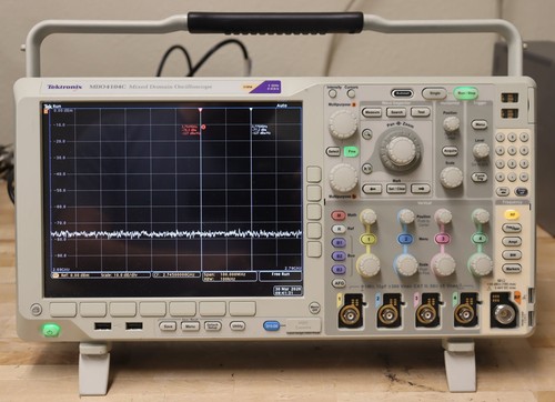 Tektronix mdo4104c sa3 misto - tektronix,