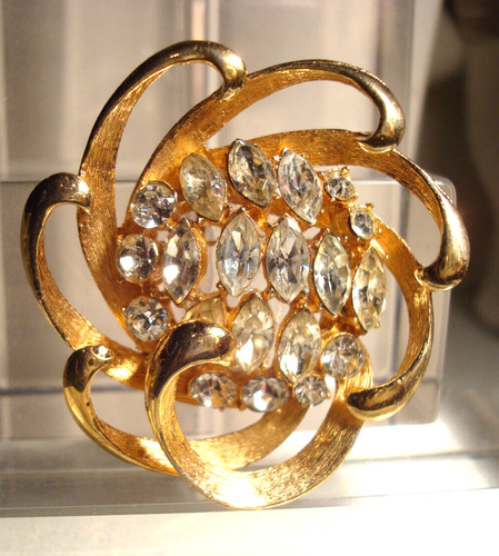 Grande spilla bsk oro giallo - spilla, "bsk"