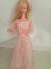 Barbie kissing 1978