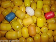 35 DIVERSI GIOCATTOLI NUOVI KINDER SORPRESA IN CONCHIGLIE UOVA DI PASQUA CACCIA PREMI BAMBINI 