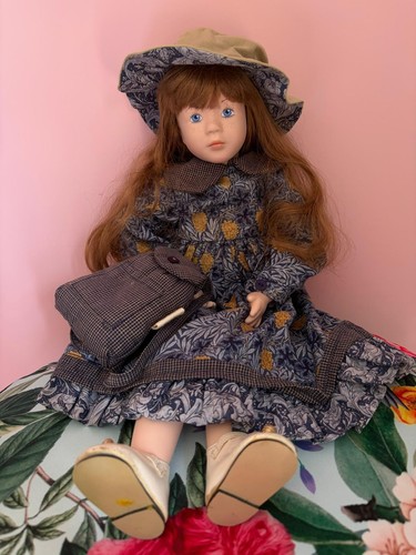 Poupée vintage claire - vintage,