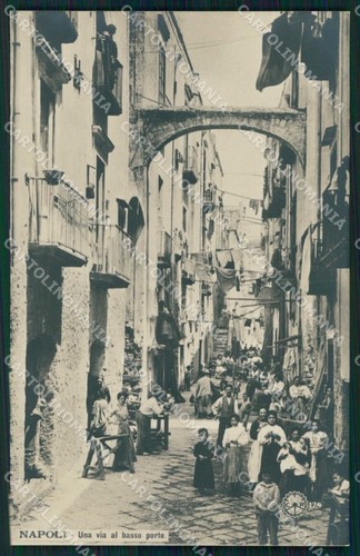 Napoli città via - via, basso