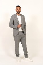 Abito uomo monopetto tinta