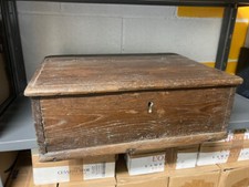 MADIA A BOLOGNESE IN NOCE CON SERRATURA INTEGRA E ORIGINALE DI EPOCA 700'