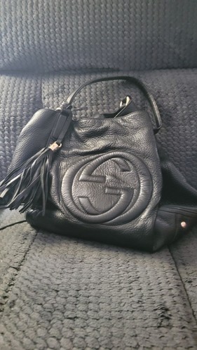 Gucci pebbled black shoulder - gucci,