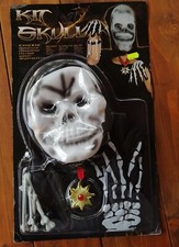 Kit Halloween Costume