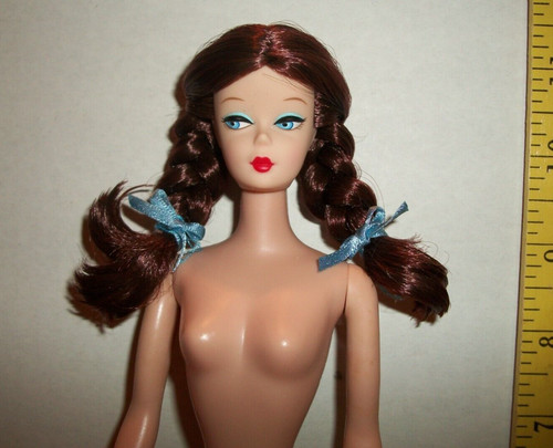 Riproduzione bambola barbie - riproduzione,