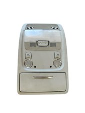 Luce interna audi a5 8t3 2700 tdi 190 cavalli  2007/2016 8T0947135B