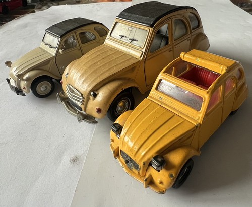 Polistil citroen 2cv - beige, s26