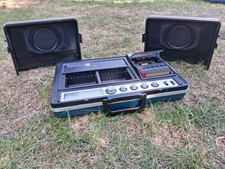 Radio stereo vintage Sanyo G-2600H valigetta, cassetta e altoparlanti BLU omaggio p&p 