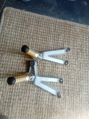 Picchetti poggiapiedi ganci - picchetti, e