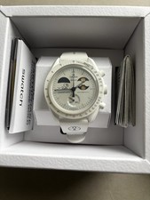 Moonwatch | Swatch OMEGA