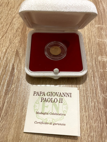 Medaglia celebrativa oro - medaglia, in