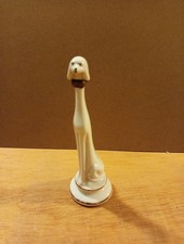 CAPODIMONTE STATUETTA CERAMICA CANE COLLO LUNGO 15 CM BASE 5CM 